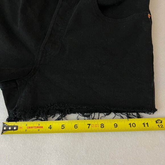 Levis 501 Women's Stretch Raw Hem Black Denim Shorts Size 30 Mid Rise Fly Button - Picture 9 of 11